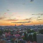 Luxurious Penthouse With Fantastic Views! アパート *