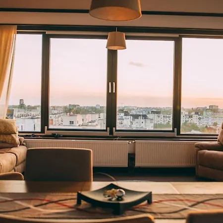 Luxurious Penthouse With Fantastic Views! 부쿠레슈티