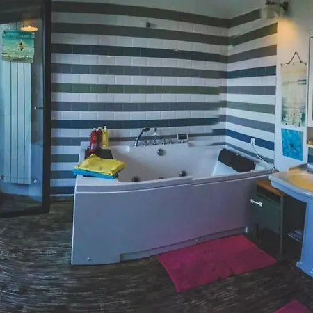 アパート Luxurious Penthouse With Fantastic Views! ブカレスト