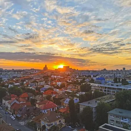 Appartement Luxurious Penthouse With Fantastic Views! *