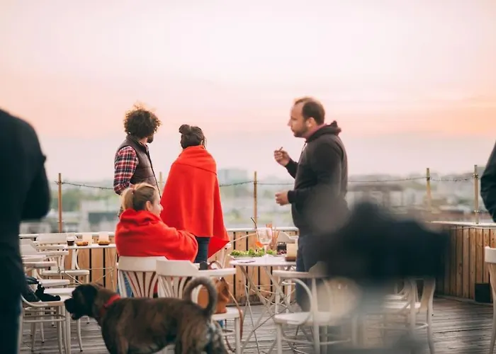 Luxurious Penthouse With Fantastic Views!