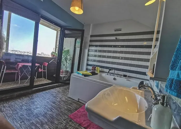 Luxurious Penthouse With Fantastic Views! 아파트 부쿠레슈티