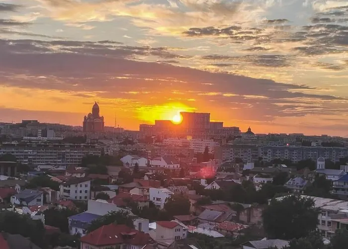 Luxurious Penthouse With Fantastic Views! Apartament *