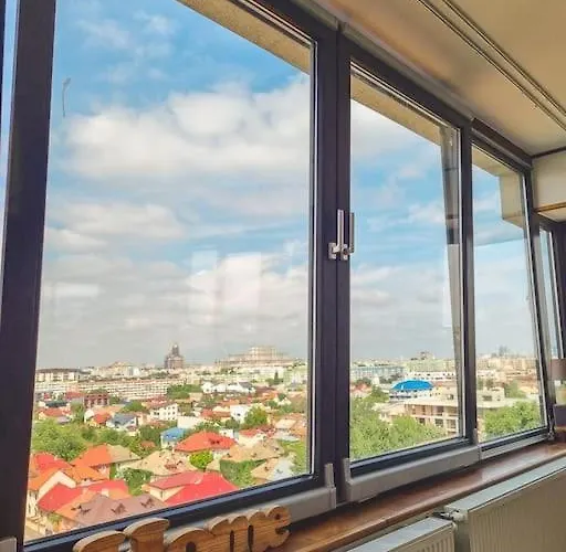 Luxurious Penthouse With Fantastic Views! Apartament *