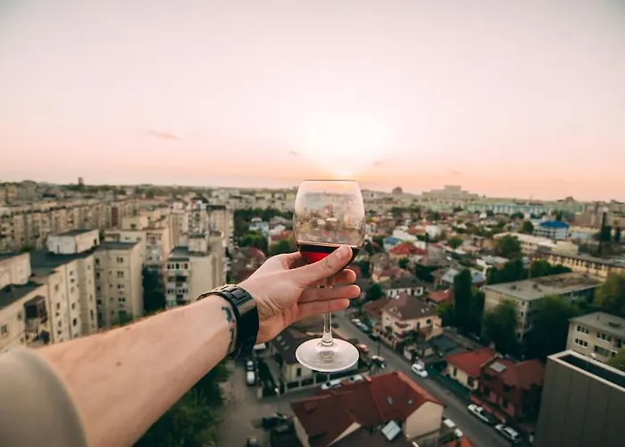 Luxurious Penthouse With Fantastic Views! *