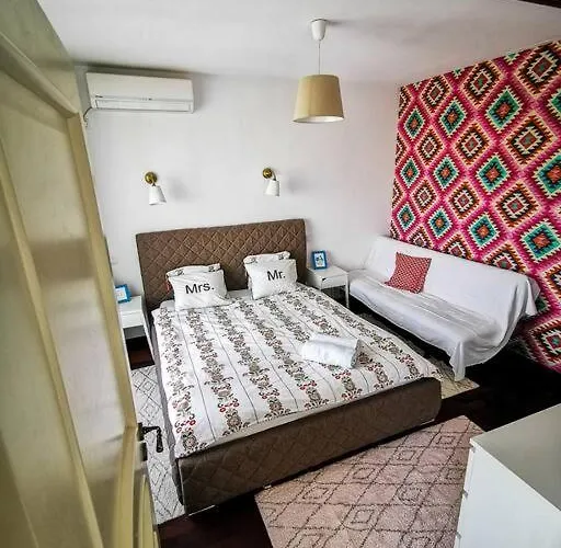 Luxurious Penthouse With Fantastic Views! *