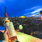 Luxurious Penthouse With Fantastic Views! *