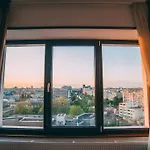 Luxurious Penthouse With Fantastic Views! 公寓